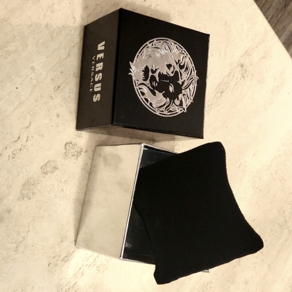 Versace watch box - Picture 3 of 3